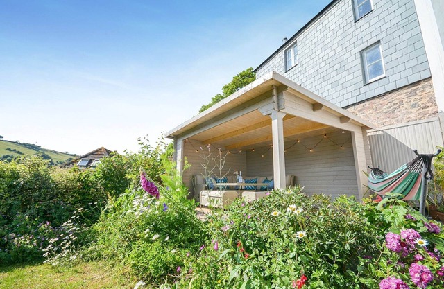 Holiday Home in Kingsand near the Beach