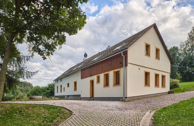 Holiday Home in Lampertice with Swimming Pool