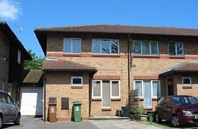 Holiday Home in Leafy Location convenient for Central London and Kent.
