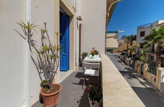 Holiday Home "Kalimera Home" with Terrace & A/C