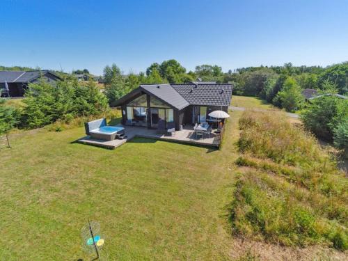 Holiday Home Kristiarn - 1-1km from the sea by Interhome