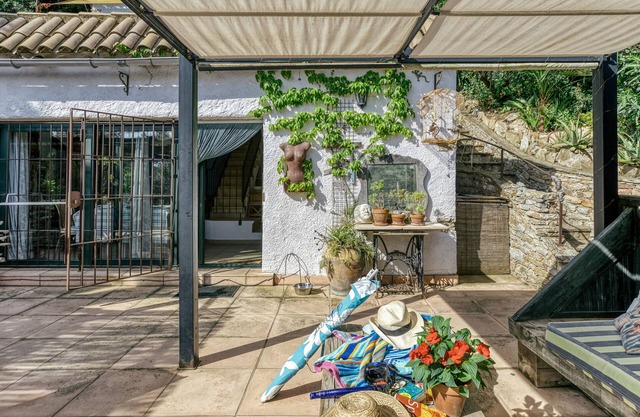 Holiday Home 'La Casa De Los Artistas' with Mountain View, Private Terrace and Wi-Fi