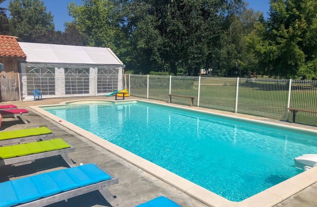 Holiday Home 'Le Martin Pêcheur' with Shared Pool, Private Terrace and Shared Garden