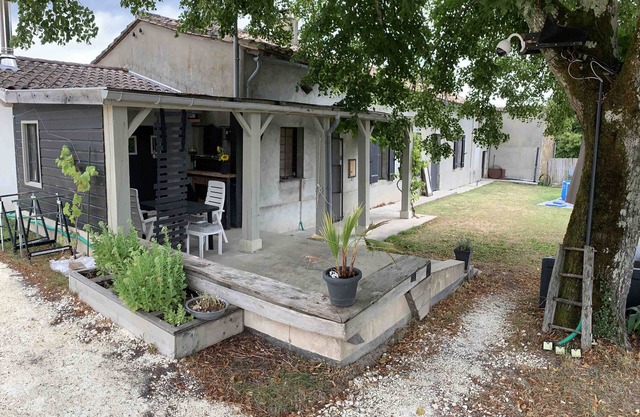 Holiday Home 'Le Petit Four À Pain' with Private Pool, Private Terrace and Wi-Fi