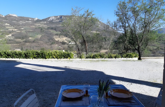 Holiday Home 'Le Petit Tilleul' with Mountain View, Wi-Fi and Air Conditioning