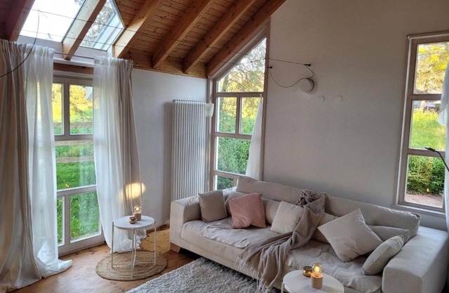 Holiday Home 'Lichtdurchflutetes Architektenhaus' with Mountain View, Terrace and Wi-Fi