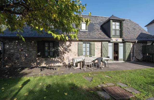 Holiday Home 'Maison Anthian' with Private Terrace, Private Garden and Wi-Fi