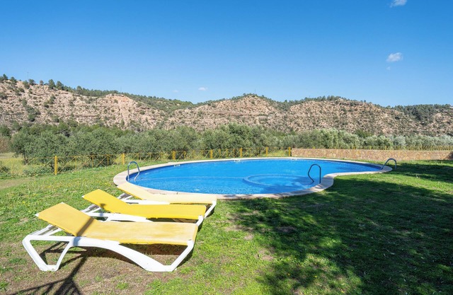 Holiday Home 'Mas De Sisco' with Mountain View, Wi-Fi and Air Conditioning