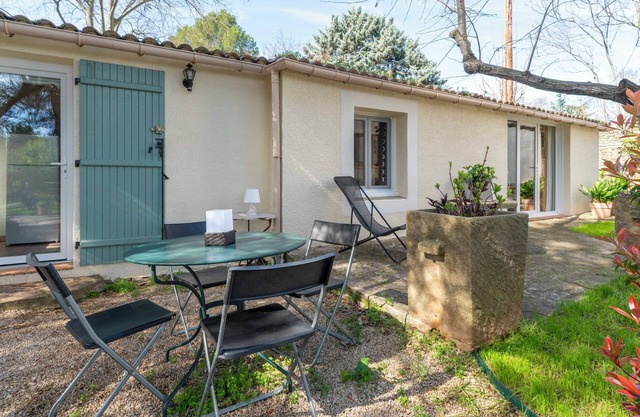 Holiday Home 'Mazet' with Private Terrace, Private Garden and Wi-Fi