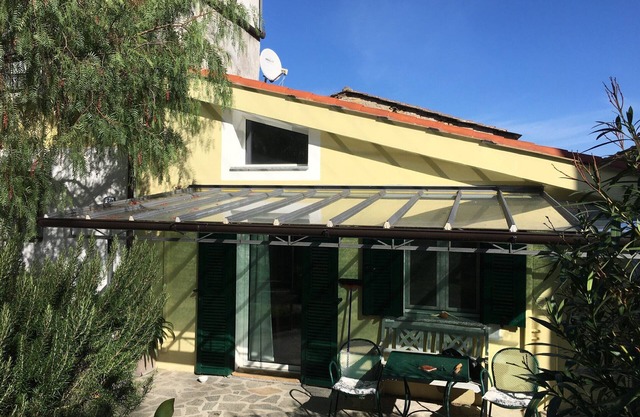 Holiday Home 'Modernes Casa Camillo Im Olivenhain' with Mountain View, Terrace and Wi-Fi