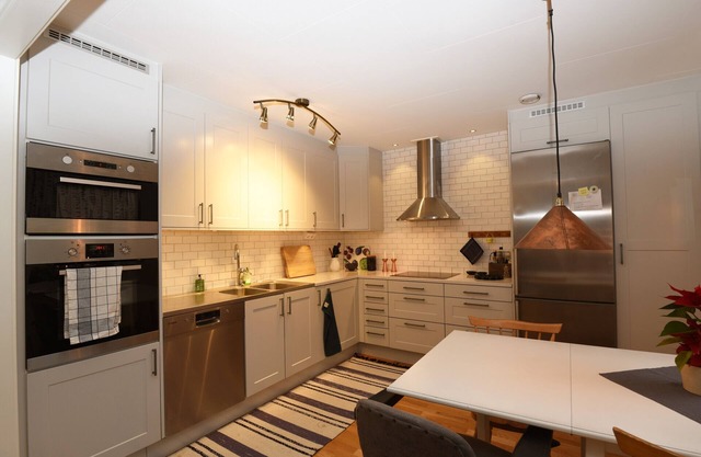 Holiday home near Gothenburg and hiking trails | SE08041