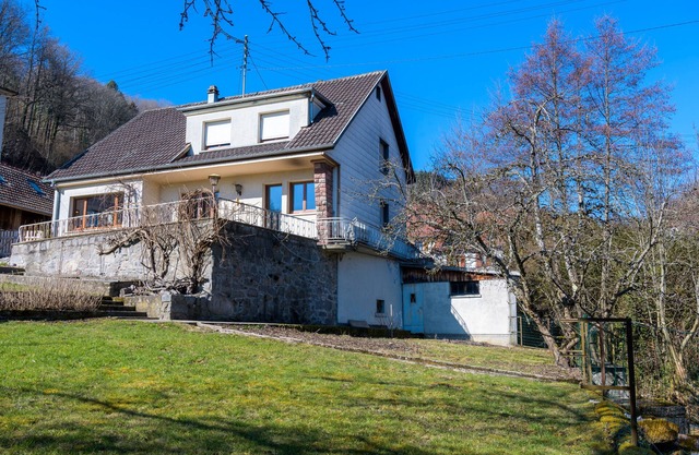 Holiday Home 'Paradise' with Mountain View, Private Terrace and Wi-Fi