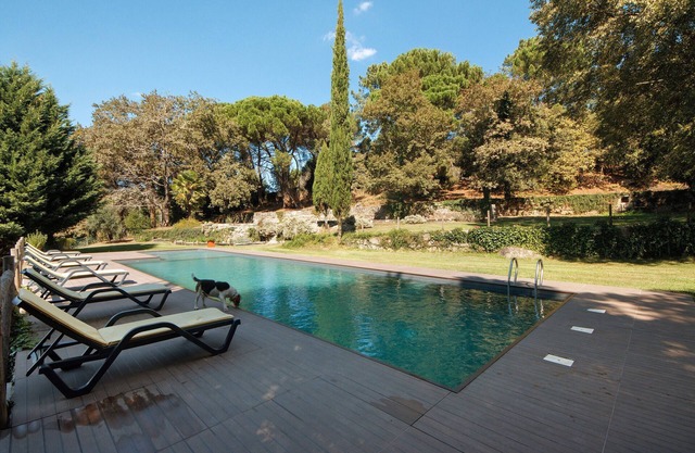 Holiday Home 'Casa De Andrães Magnolias' with Shared Pool, Wi-Fi and Air Conditioning