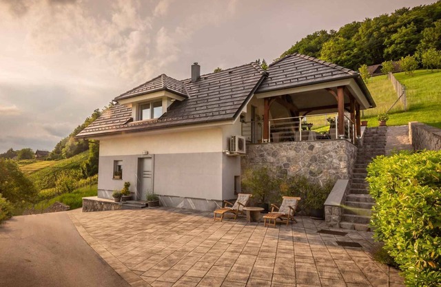 Holiday home with wonderful view