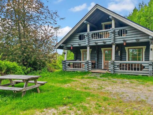 Holiday Home Sinisorsa by Interhome