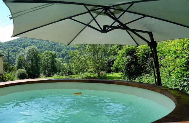 Holiday Home 'Sport Et Réconfort En Couserans' with Mountain View, Private Terrace and Wi-Fi