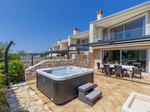 Holiday Home Sv- Ivan 2 by Interhome