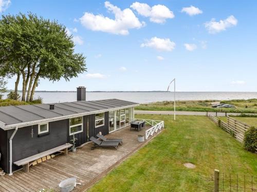 Holiday Home Teodosija - 20m from the sea by Interhome