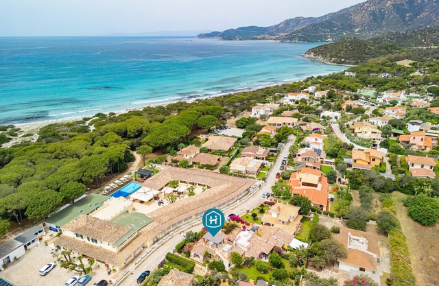 Holiday Home 'Villetta Ulivo' with Private Terrace, Private Garden and Air Conditioning