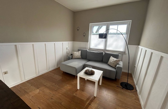 Holiday Home 'Weißer Friese' with Private Terrace, Shared Garden and Wi-Fi