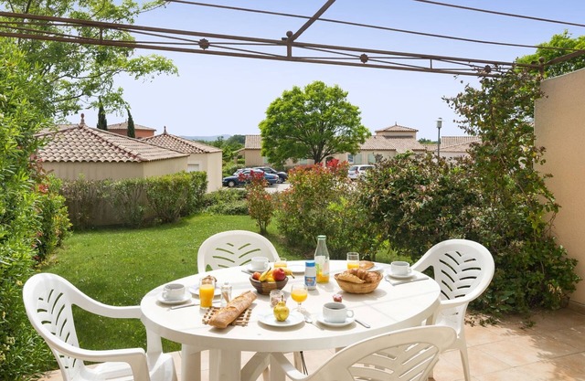 Holiday home with terrace in Languedoc