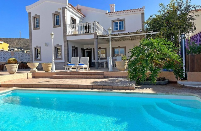 Holiday house Arguineguin for 1 - 16 persons with 7 bedrooms - Holiday home