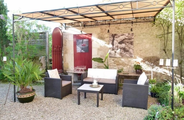 Holiday house Gensac for 1 - 6 persons with 2 bedrooms - Holiday home