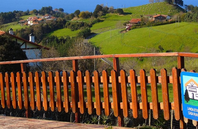 Holiday house Itziar for 5 - 8 persons with 3 bedrooms - Row house