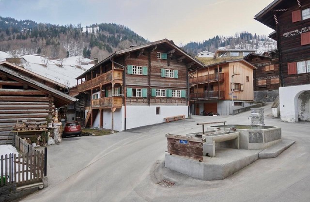 Holiday house Jenaz for 1 - 6 persons with 3 bedrooms - Detached holiday house