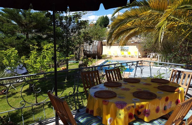 Holiday house overlooking the Douro river with game room