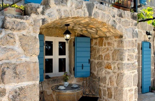 Holiday house Prapatnica for 1 - 8 persons with 2 bedrooms - Holiday house