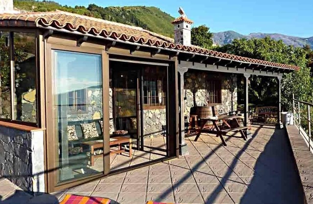 Holiday house Santa Ursula for 1 - 6 persons with 3 bedrooms - Holiday house