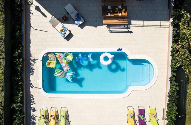 Holiday house Sestanovac for 1 - 10 persons with 4 bedrooms - Holiday house