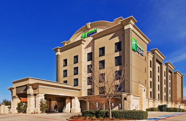 Holiday Inn Express Frisco Legacy Park Area by IHG