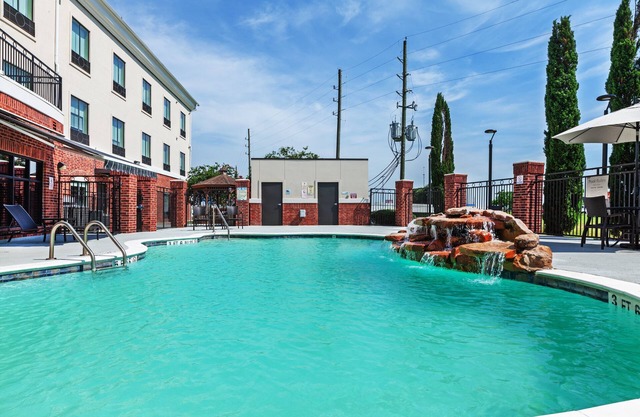 Holiday Inn Express Hotel & Suites Sealy by IHG