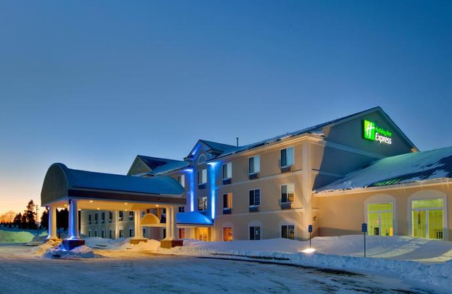 Holiday Inn Express Hotel & Suites Cadillac