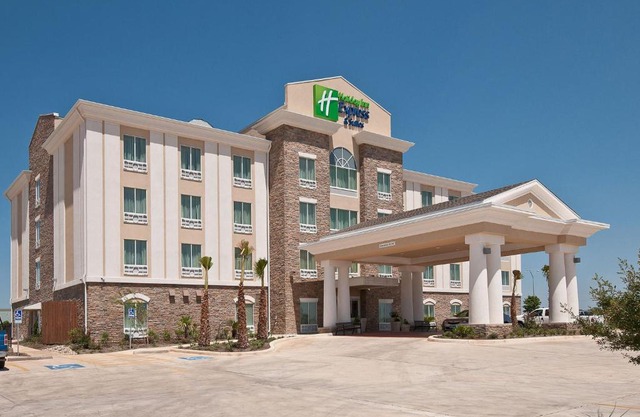 Holiday Inn Express Hotel and Suites Pearsall by IHG