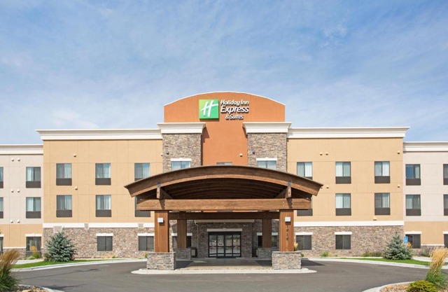 Holiday Inn Express & Suites Glendive by IHG