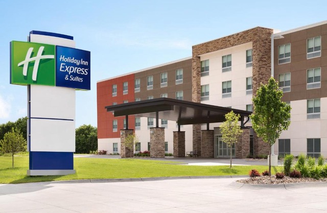 Holiday Inn Express & Suites Heath - Newark by IHG