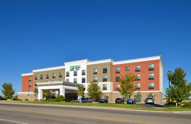 Holiday Inn Express & Suites Pueblo by IHG