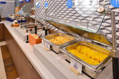 Holiday Inn Express & Suites Findlay North by IHG
