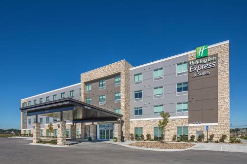 Holiday Inn Express & Suites - West Omaha - Elkhorn by IHG