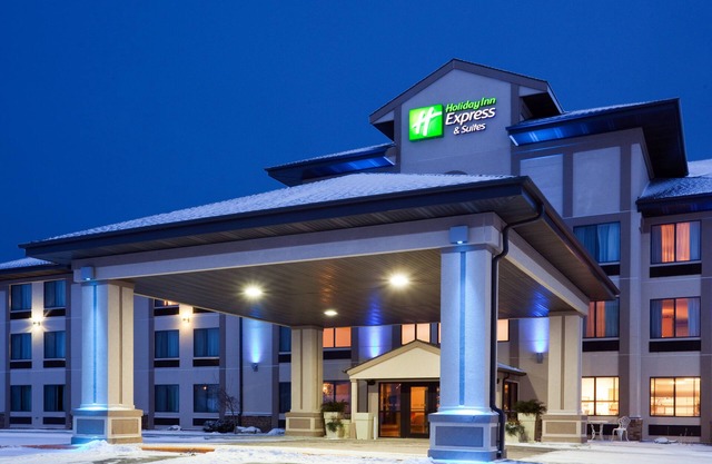 Holiday Inn Express & Suites Winner by IHG