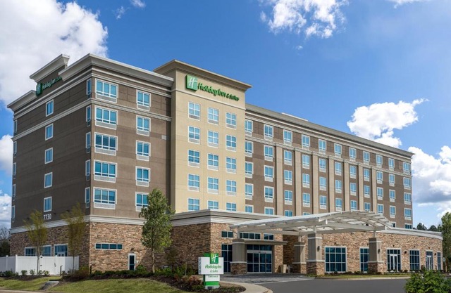 Holiday Inn & Suites Memphis Southeast-Germantown by IHG