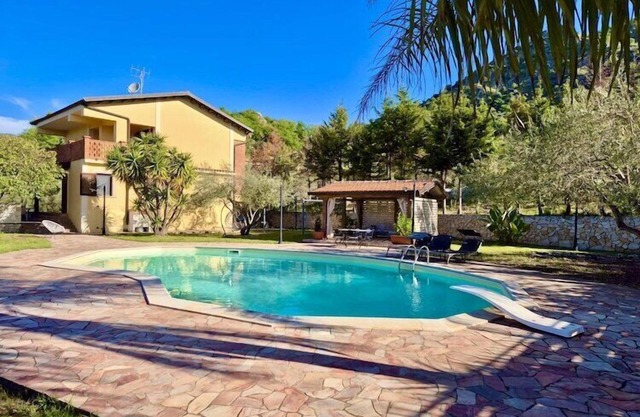 Holiday Home in Sicily with Private Pool