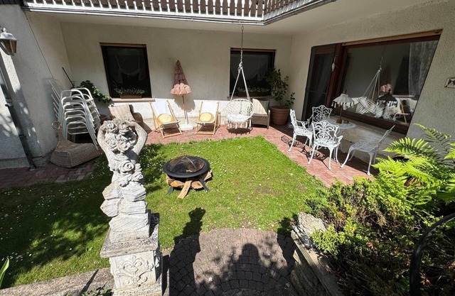 Holiday rental with 2 bedrooms, private terrace and garden, Wifi, Pet-friendly