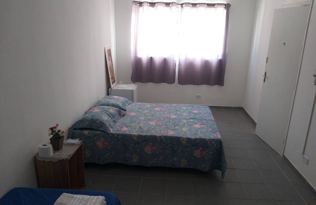 Holiday suite in Guarujá - 2 people - minibar + ceiling fan