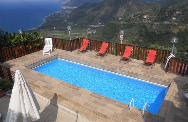 Holidays in Sicily - Villa Rosi