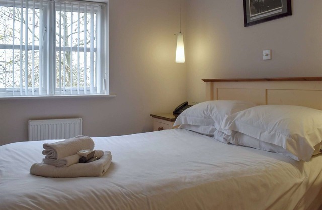 Hollies Cottage 16 - UCK4539