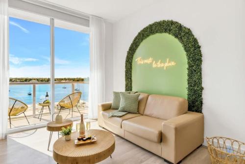 Hollywood Beach - Front Bay View - Amazing Pool
